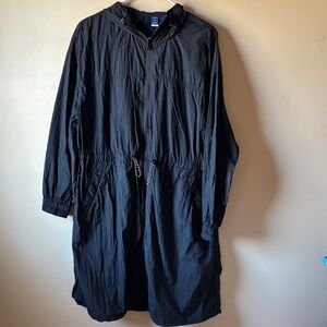 Old Navy Women’s Active Quick Dry Windbreaker Longline Hooded Jacket